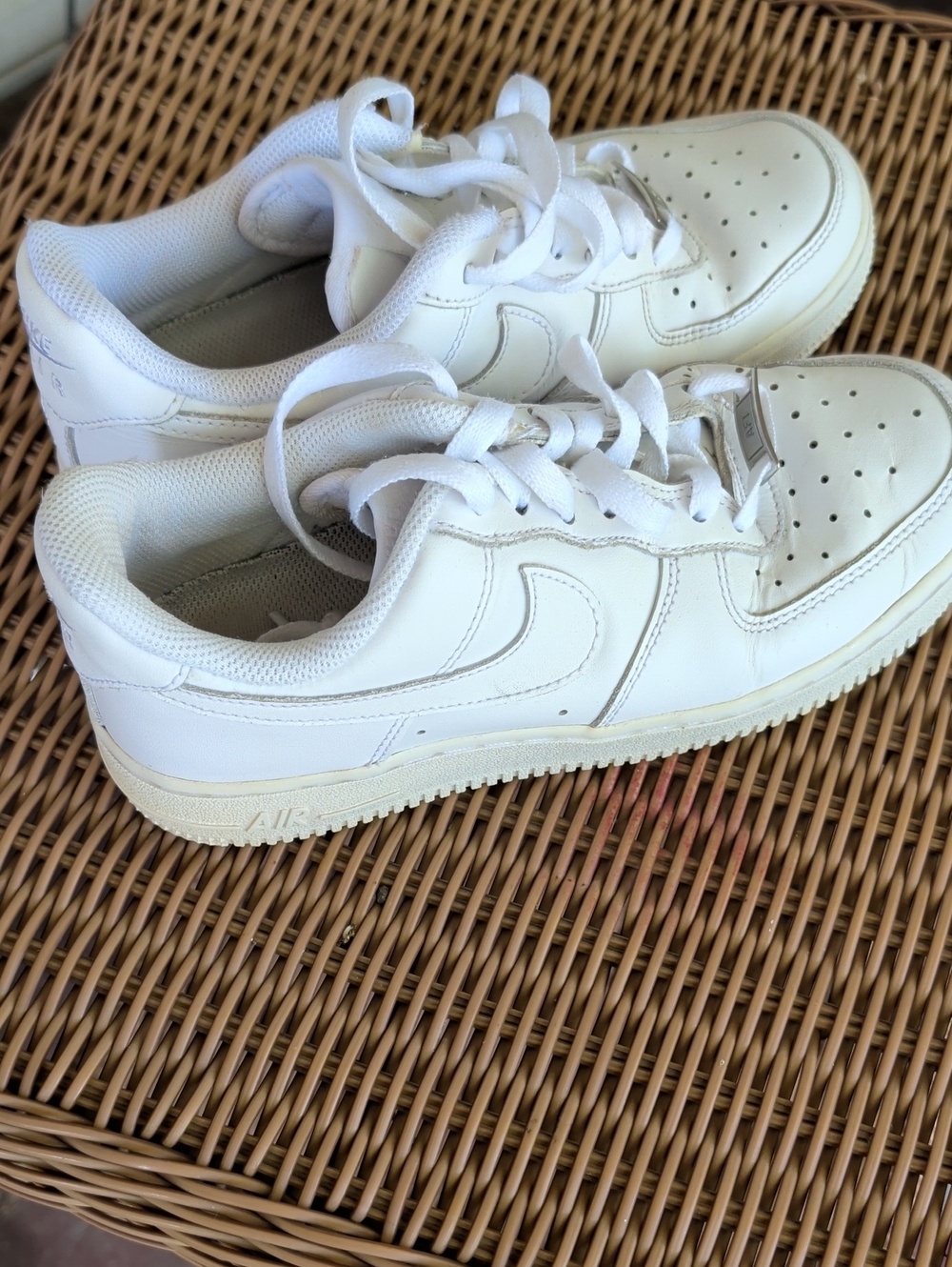 Nike Air Force 1 Low White Leather Sneakers Women 6